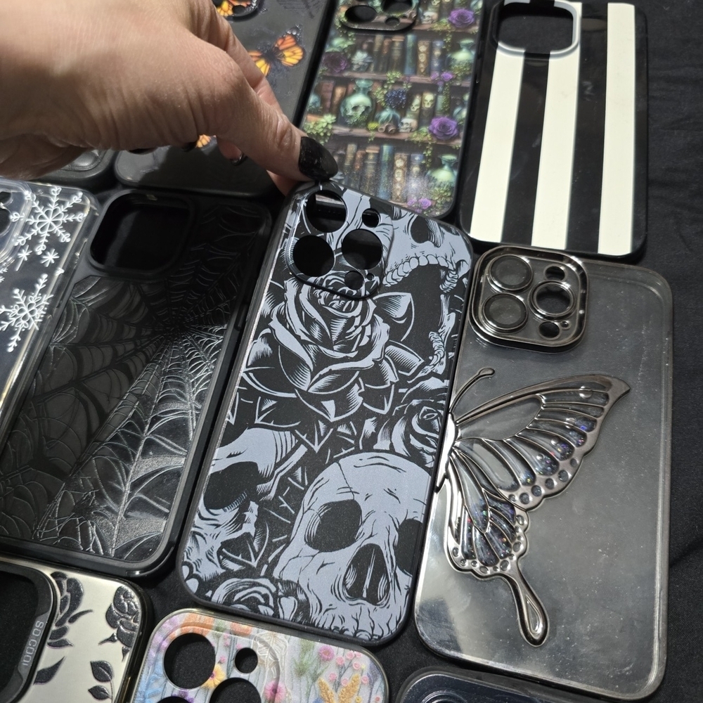 IPHONE 14 HUGE PHONE CASE BUNDLE! - Picture 4 of 9